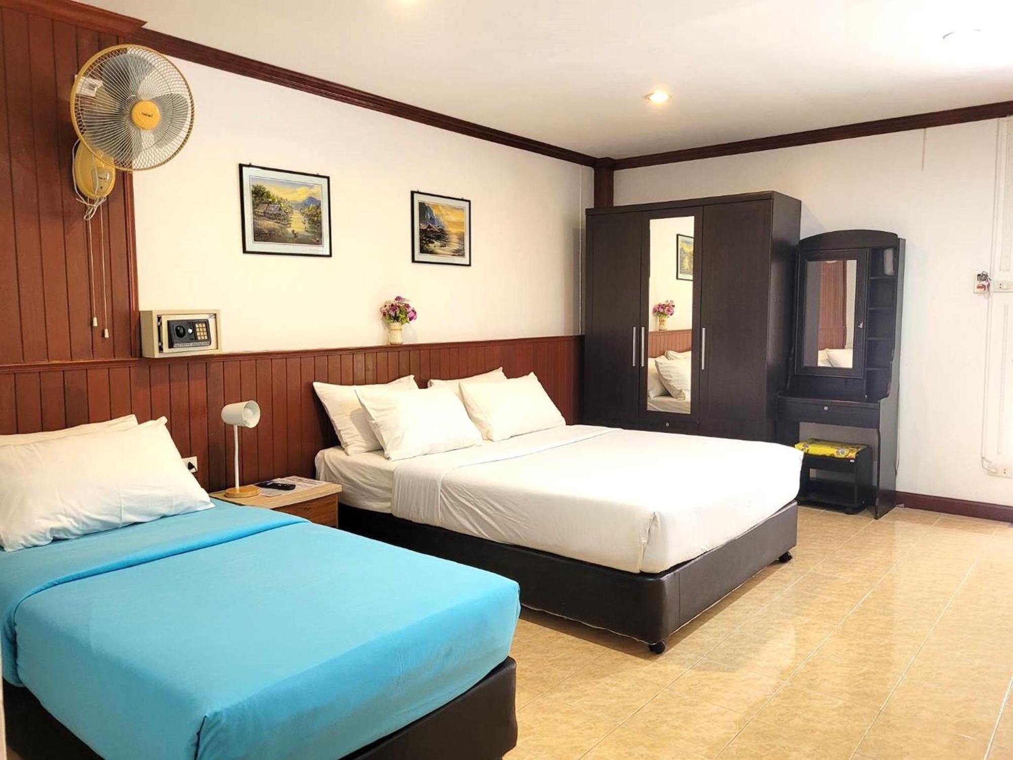 Rabbit Mansion Patong Hotel Екстериор снимка