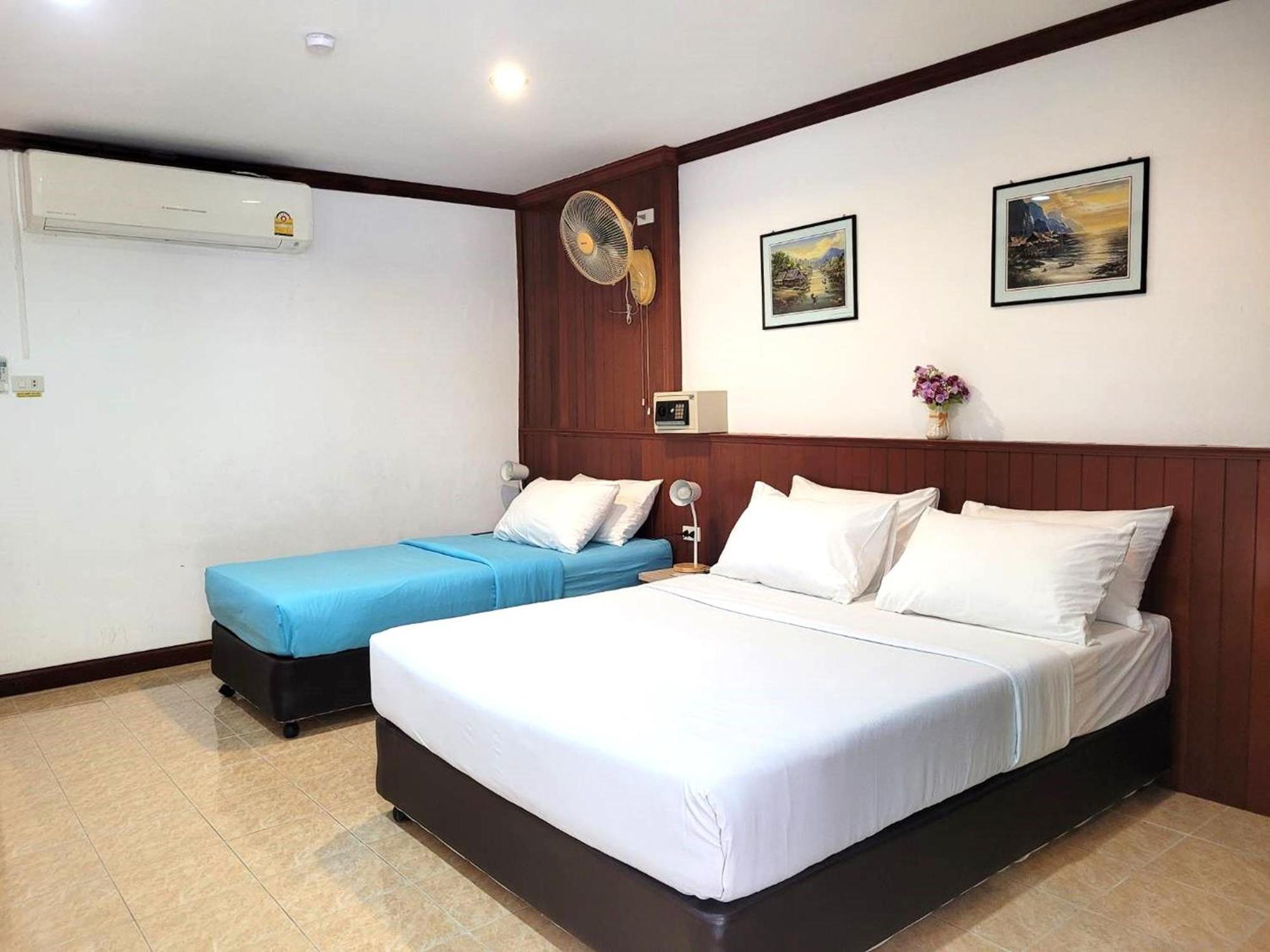 Rabbit Mansion Patong Hotel Екстериор снимка