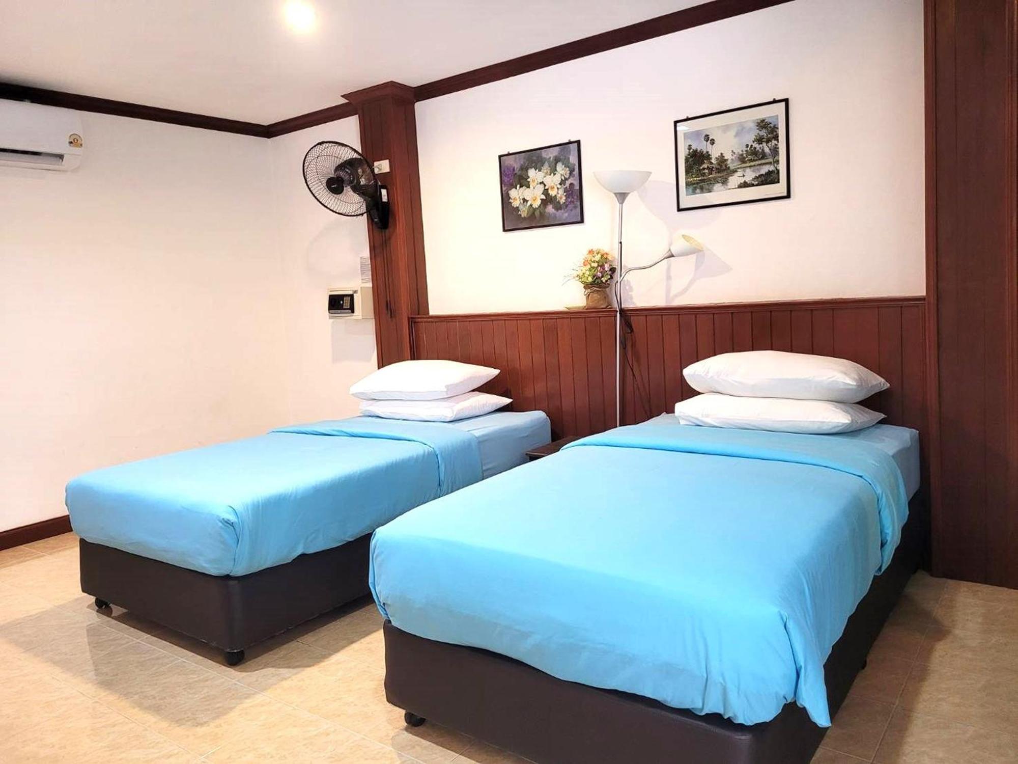 Rabbit Mansion Patong Hotel Екстериор снимка