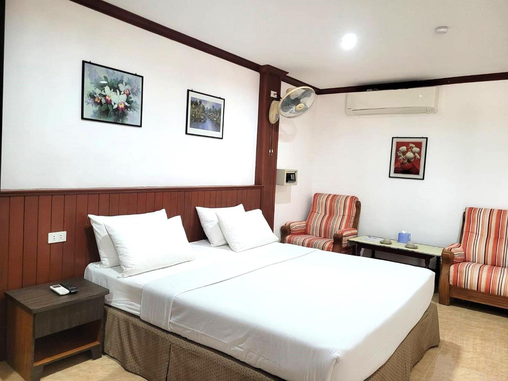 Rabbit Mansion Patong Hotel Екстериор снимка