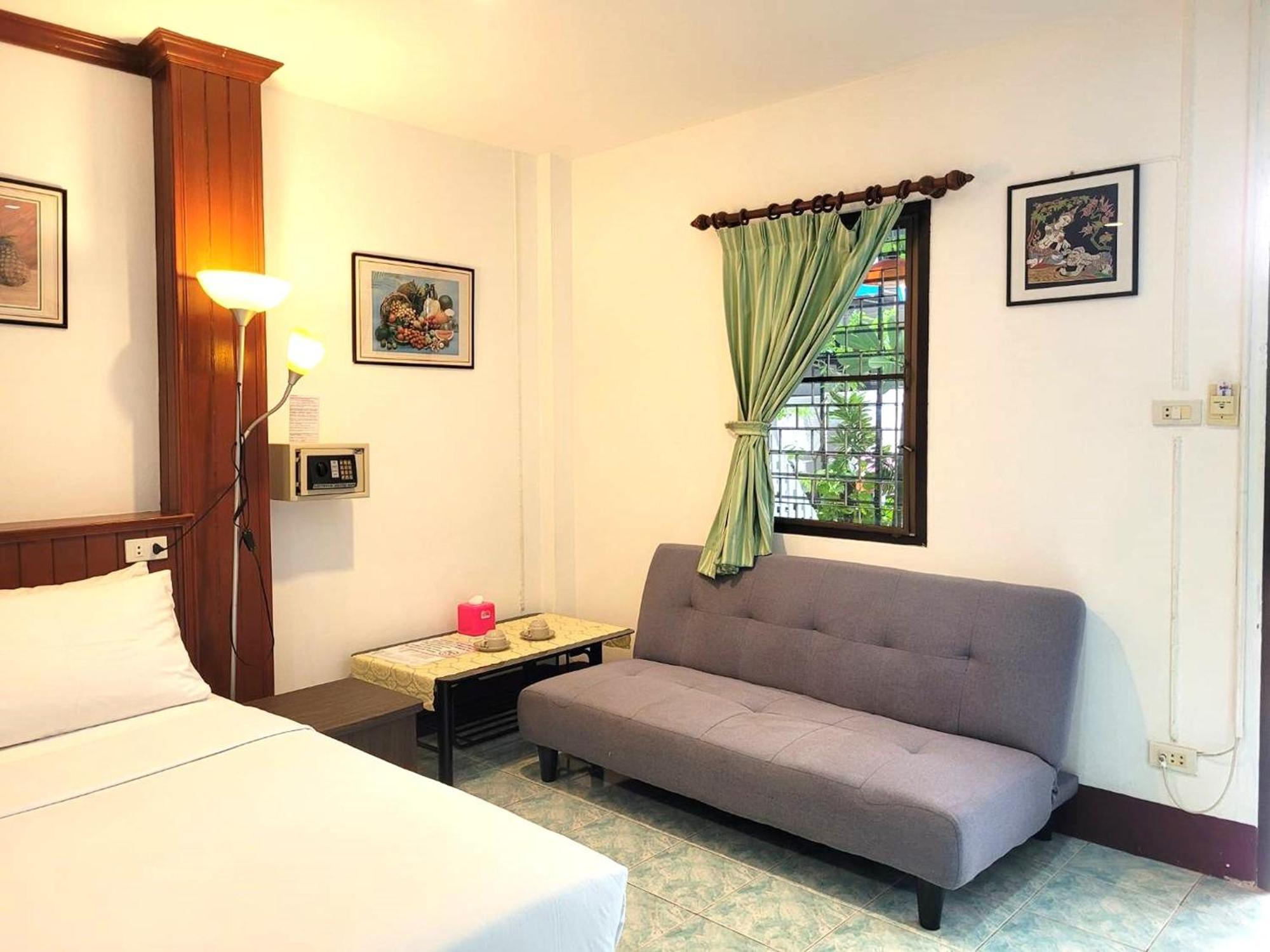 Rabbit Mansion Patong Hotel Екстериор снимка