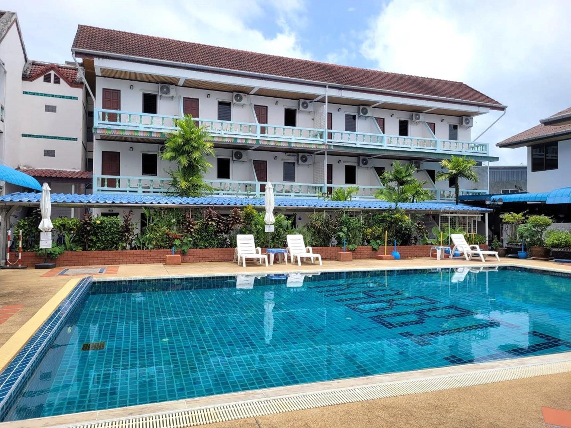 Rabbit Mansion Patong Hotel Екстериор снимка