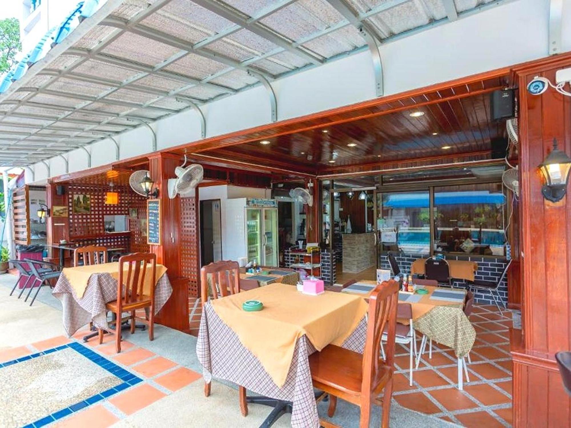 Rabbit Mansion Patong Hotel Екстериор снимка