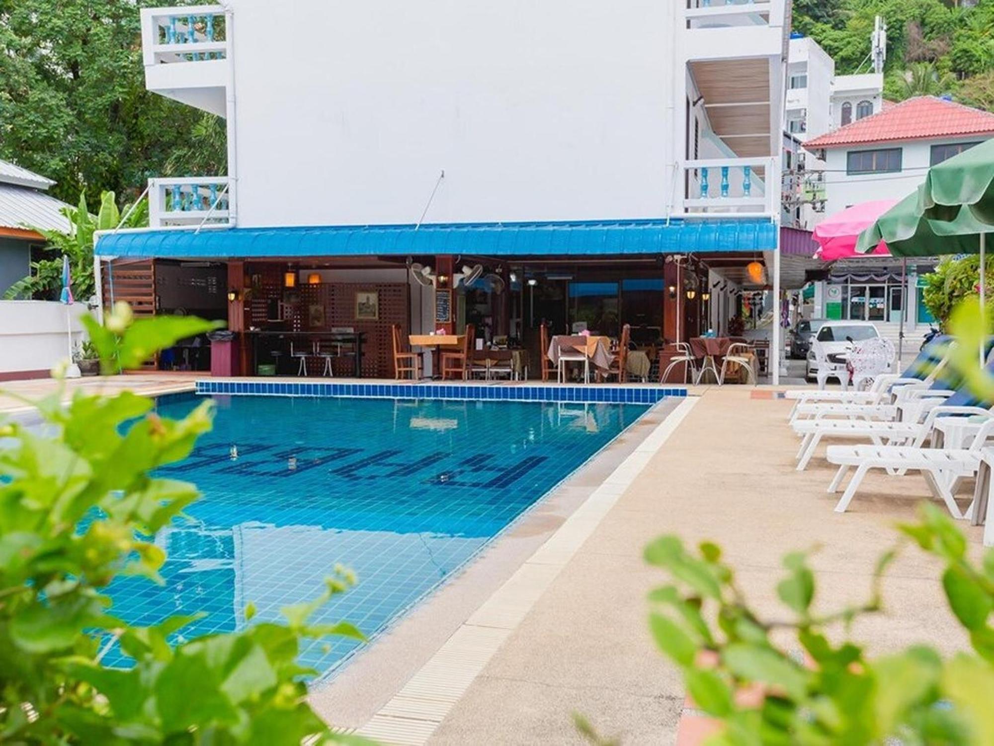 Rabbit Mansion Patong Hotel Екстериор снимка