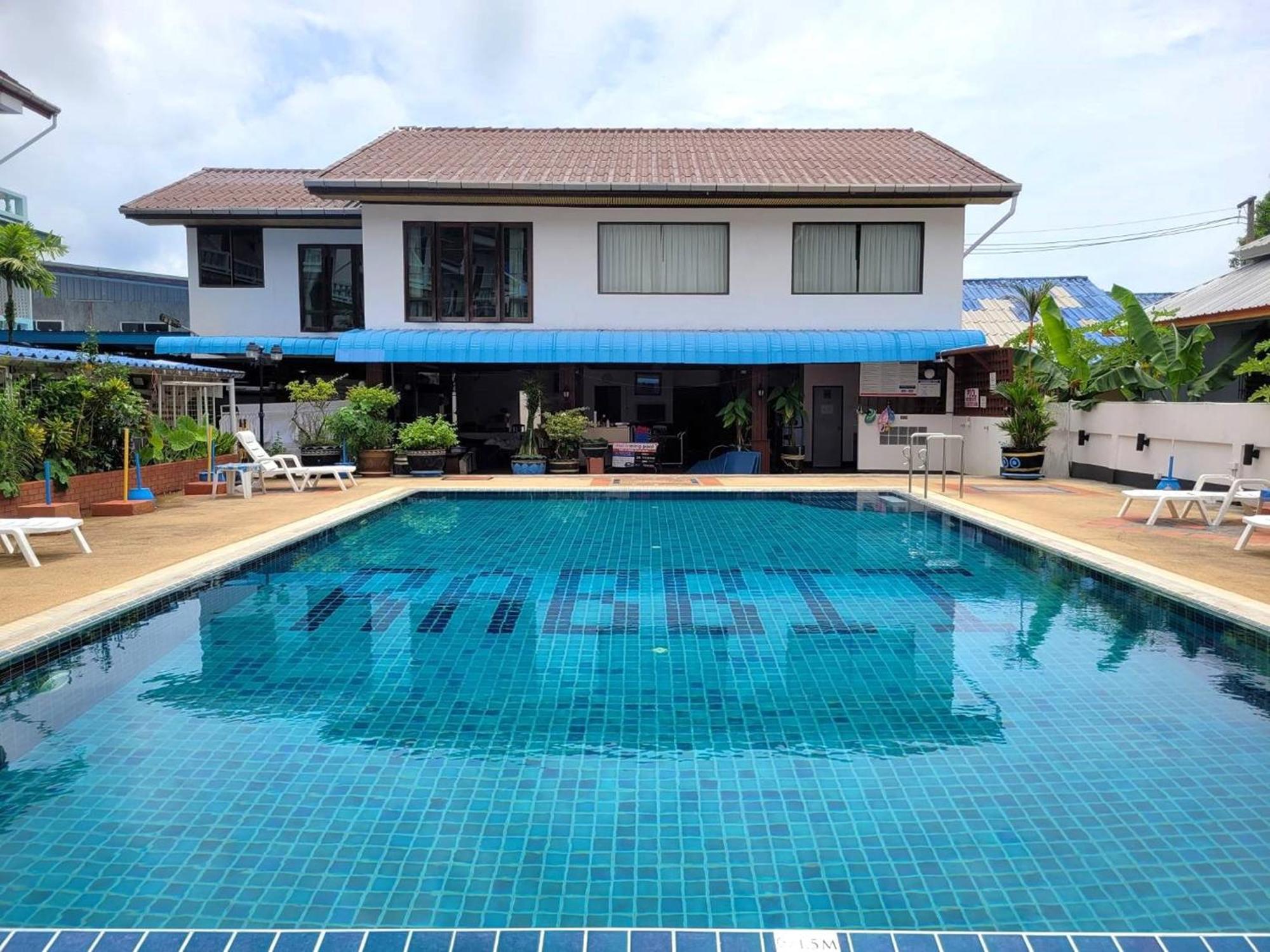 Rabbit Mansion Patong Hotel Екстериор снимка