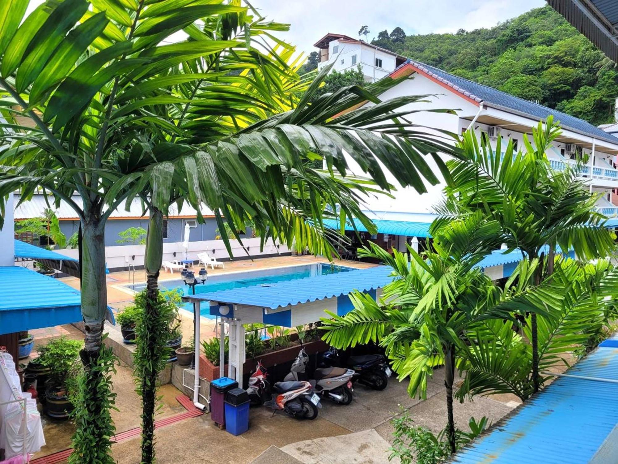 Rabbit Mansion Patong Hotel Екстериор снимка