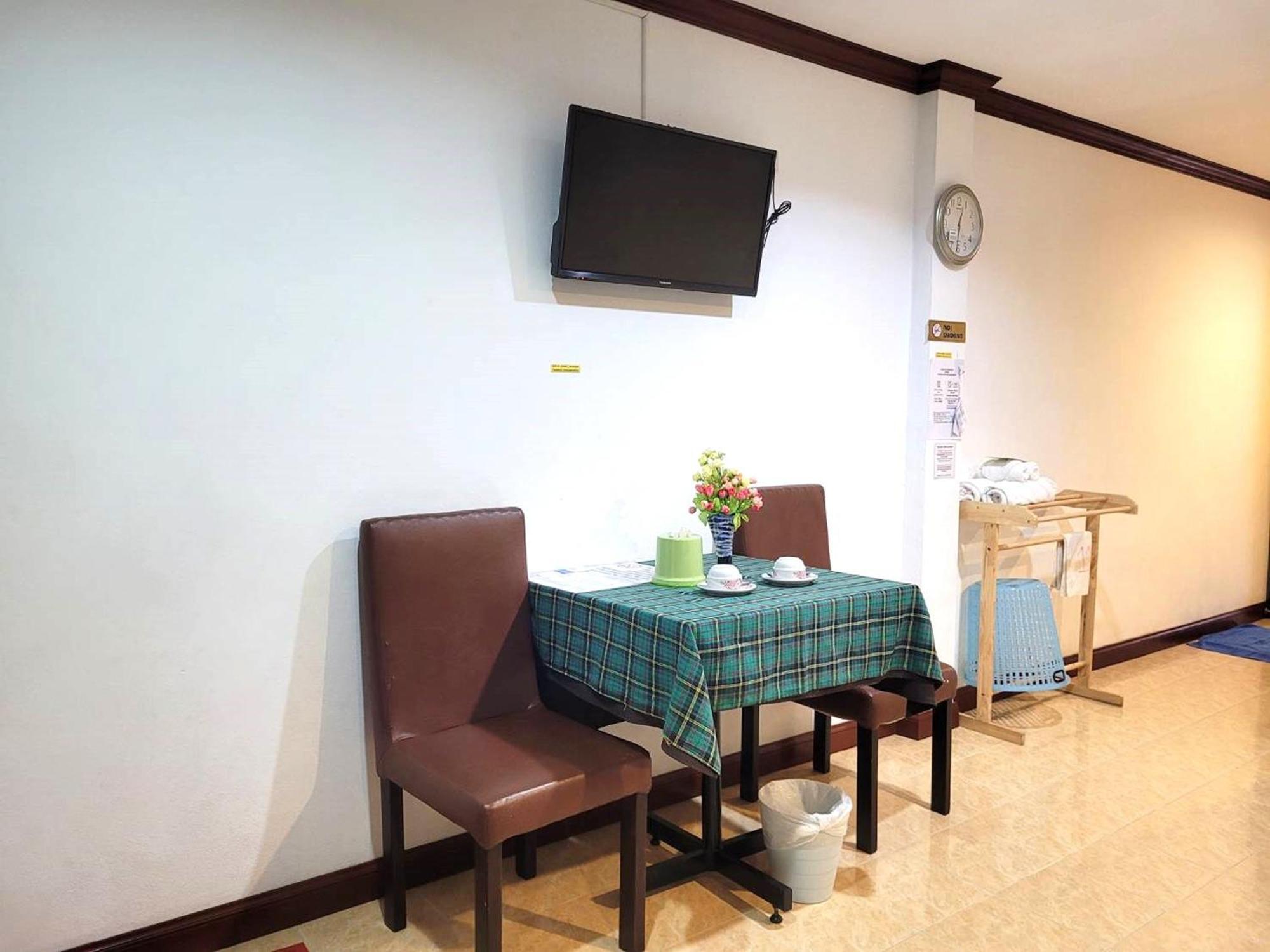 Rabbit Mansion Patong Hotel Екстериор снимка